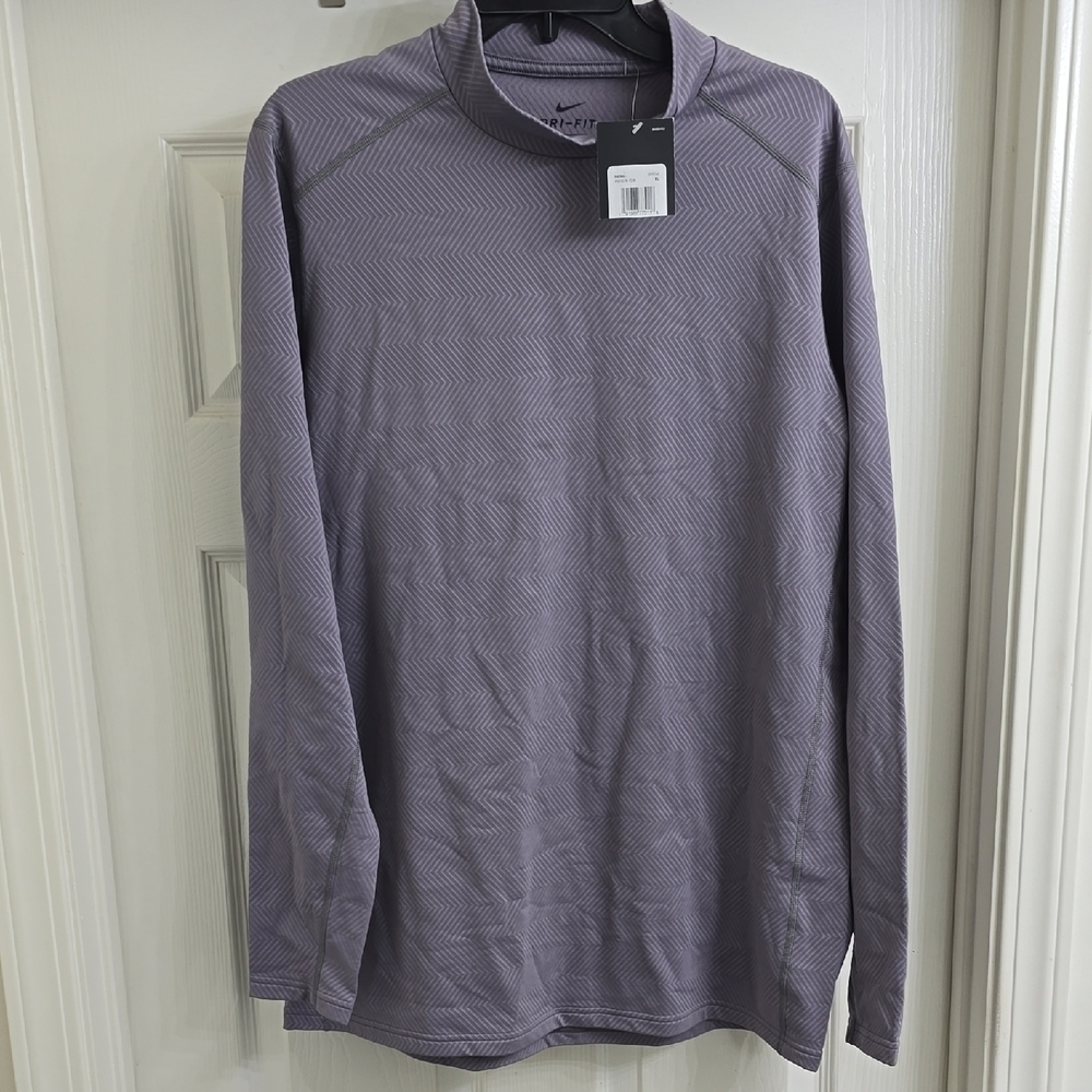 Nike Dri-Firlt Long Sleeve Tees